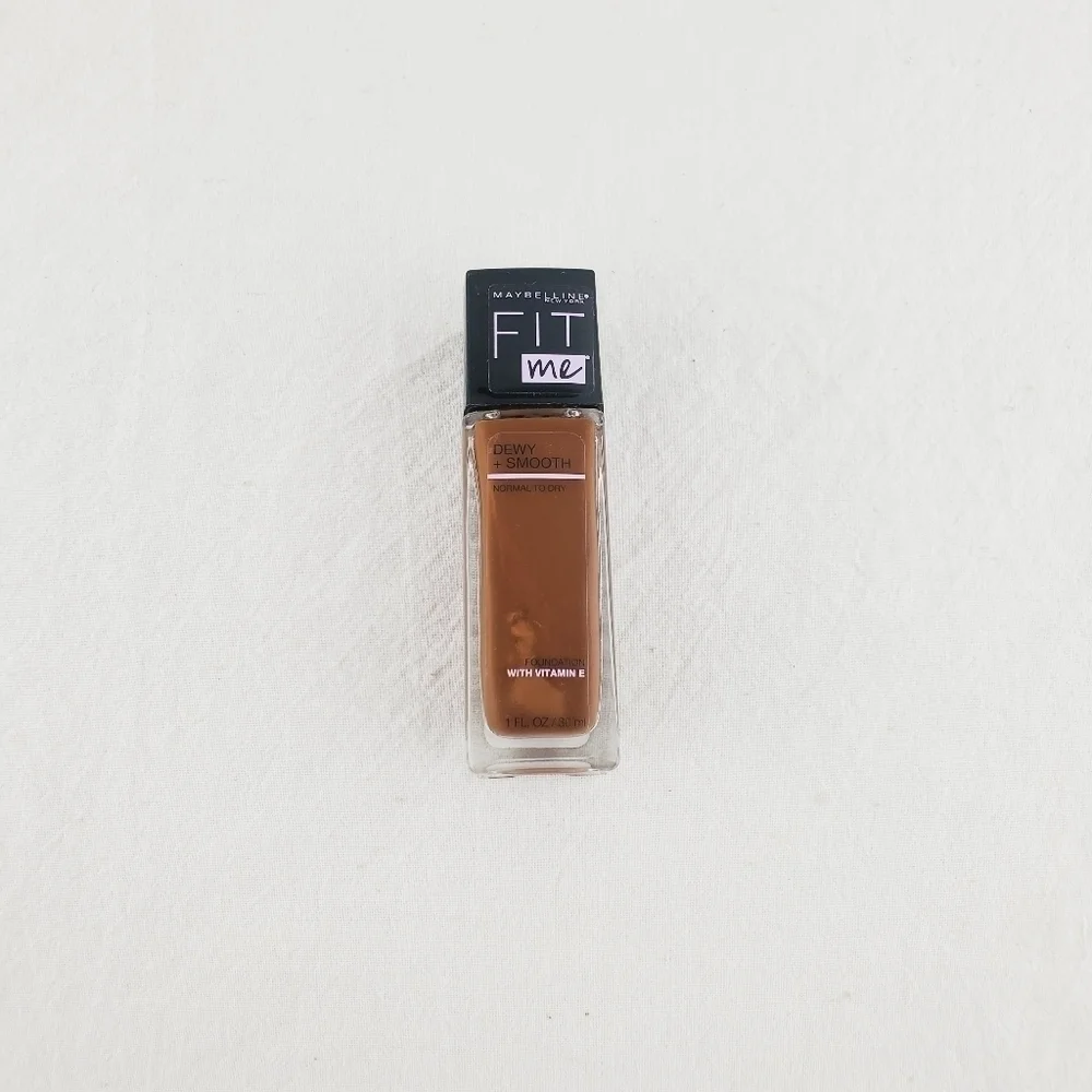 LAST ONE 🔥MAYBELLINE FIT ME matte poreless foundation
